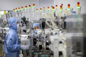 China Cuts Taxes To Spur Semiconductor Development