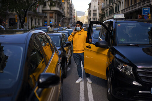 Taxi Driver Unions Protest Uber’s Return To Barcelona