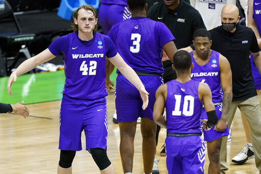 Texas Stunner: No. 14 Abilene Christian Ousts ‘horns 53 52