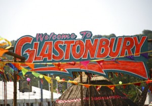 Coldplay, Jorja Smith To Play Virtual Glastonbury Gig In May