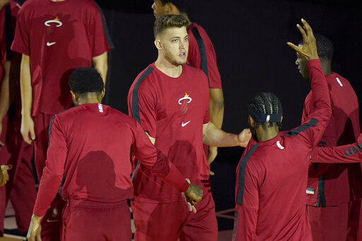 Ap Sources: Heat Sending Leonard To Thunder For Ariza