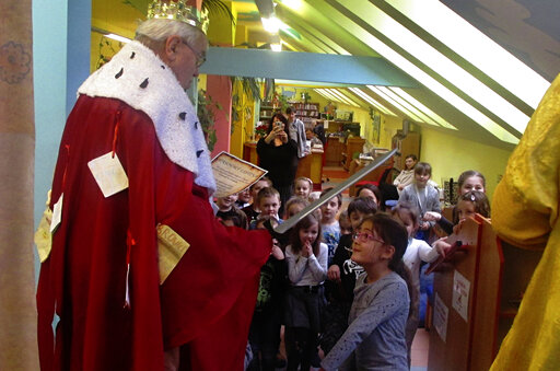 Longest Serving Bookseller Among 25,000 Czech Virus Victims