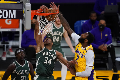 Drummond Leaves Debut With Bruised Toe, Bucks Beat La 112 97