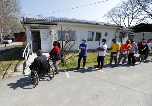 Serbia Vaccinates Migrants Amid Surge In Covid 19 Cases
