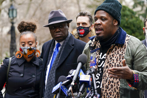 Lawsuit Alleges Racial Profiling In Cellphone Confrontation