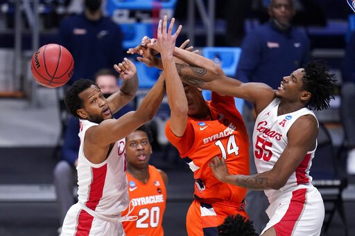 Houston’s Defense Locks In, Beats Syracuse 62 46 In Ncaas