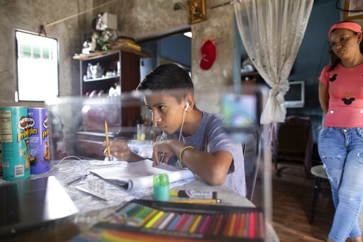 Venezuelan Teen Sells Drawings On Twitter To Buy Food