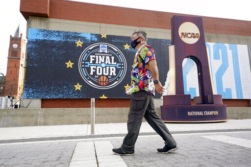 The Latest: Fans Arrive For Baylor Gonzaga Title Game