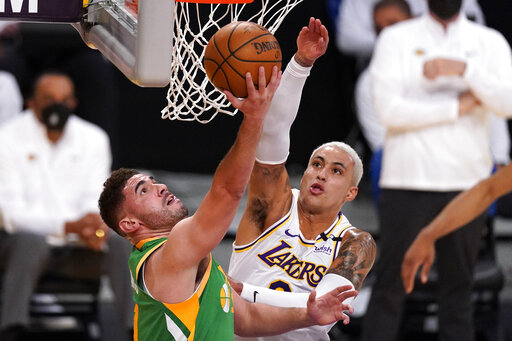 Lakers Hold Off Nba Leading Jazz 127 115 In Ot