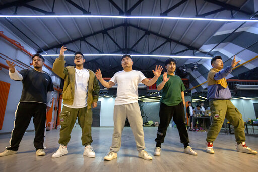 ‘plus Size’ Boy Band In China Seeks To Inspire Fans