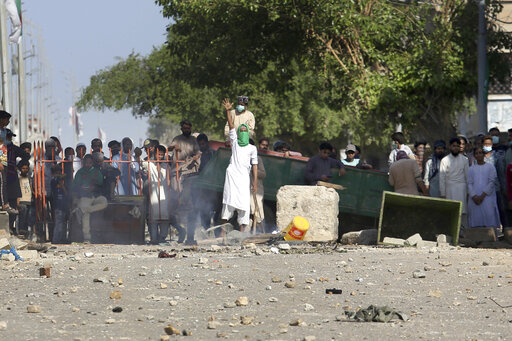 3 Killed In Pakistan In Clashes Between Police, Islamists