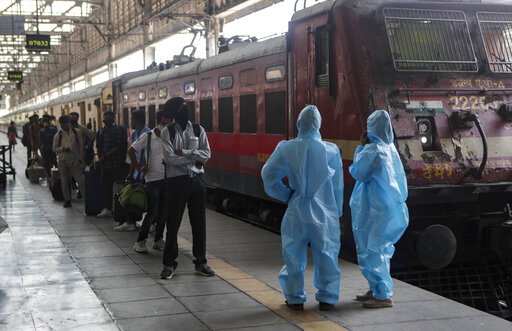 Day Workers Fill Trains Out Of Mumbai As Virus Dries Up Jobs