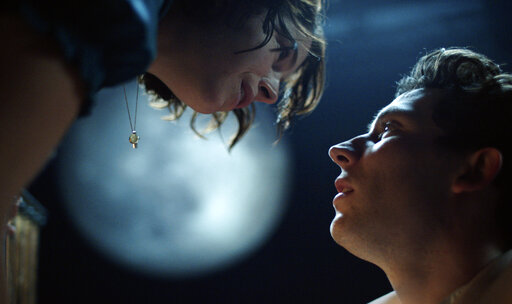 A ‘romeo And Juliet’ Movie That Celebrates Theatrical Roots