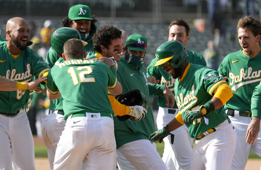 A’s Extend Winning Streak To 11, Helped By 2 Errors In 10th
