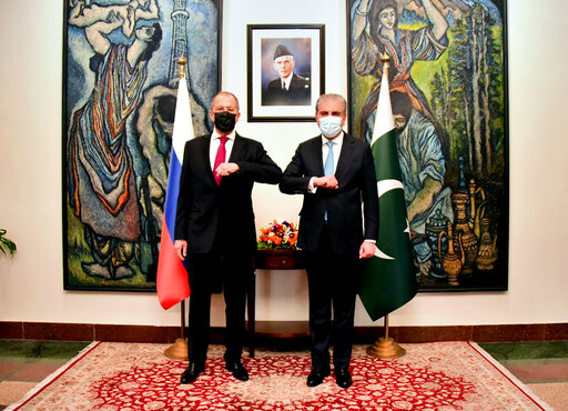 Russia To Boost Ties With Pakistan, Supply Military Gear