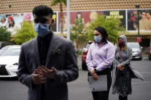 U.s. Jobless Claims Drop 13,000 To 553,000