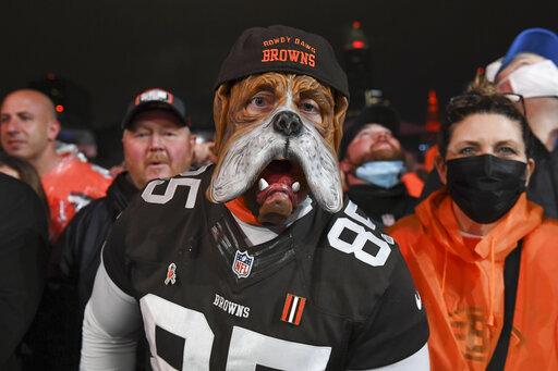 Betting Millions On Qbs Who Can Turn Clubs Around On A Dime