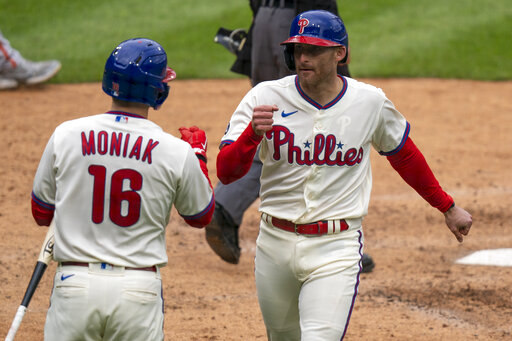 Knapp’s 9th Inning Single Leads Phillies Past Giants 6 5