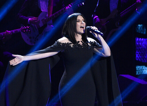 Laura Pausini Is Ready To Sing At The Oscars