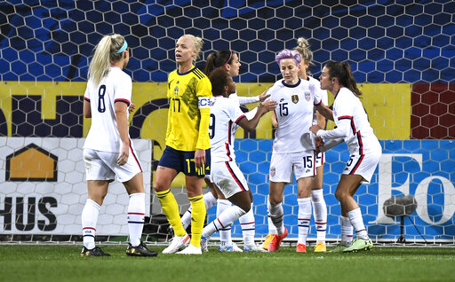 Rapinoe’s Penalty Kick Gives Us 1 1 Draw With Sweden