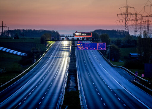 Virus Wave, Lack Of Parts Hold Back German Business Optimism