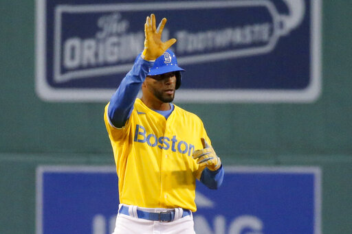 New Look Red Sox Top White Sox 7 4, Gonzalez Hr Starts Rally