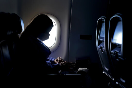 Study Finds That Blocking Seats On Planes Reduces Virus Risk