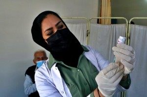 Iraq Blames Public For New Virus Record, Urges Vaccinations