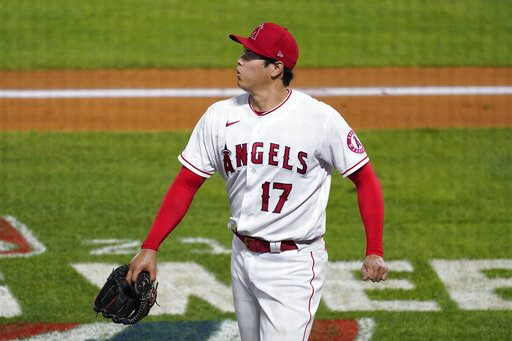 Ohtani’s 2 Way Play, Walsh’s Hrs Lead Angels Past Chisox 7 4