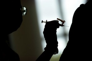 Us Officials: Anxiety Drove Vaccine Reactions In 5 States