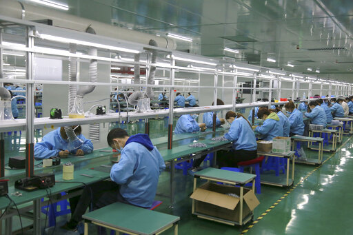 Chinese Manufacturing Rises In April But Growth Might Slow