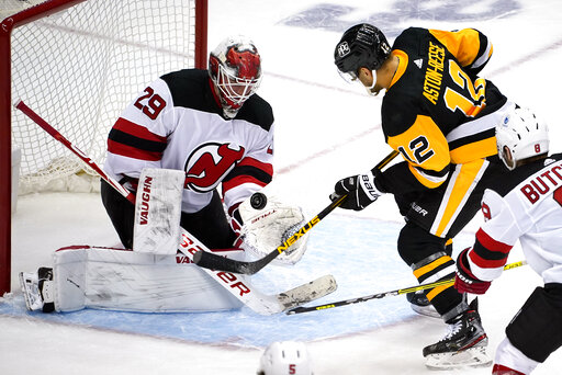 Crosby, Rust Score As Penguins Defeat Devils 4 2