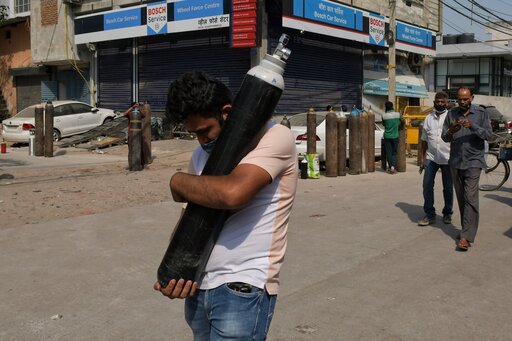 Indian Government Faces Lockdown Calls, Contempt Charges