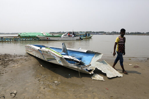 At Least 26 Die When Speedboat Overturns In Bangladesh River