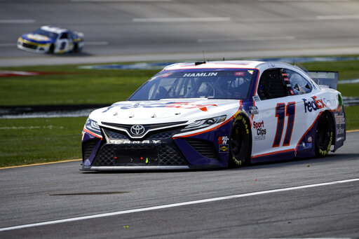 Harvick, Hamlin Still Looking For A Win Heading To Kansas