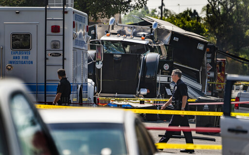 Chief: Bomb Squad Caused Los Angeles Fireworks Explosion