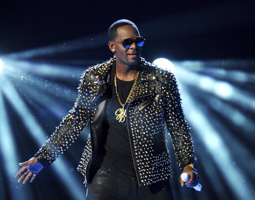 R. Kelly’s Lawyer Wants Trial Delayed Due To Jail Quarantine
