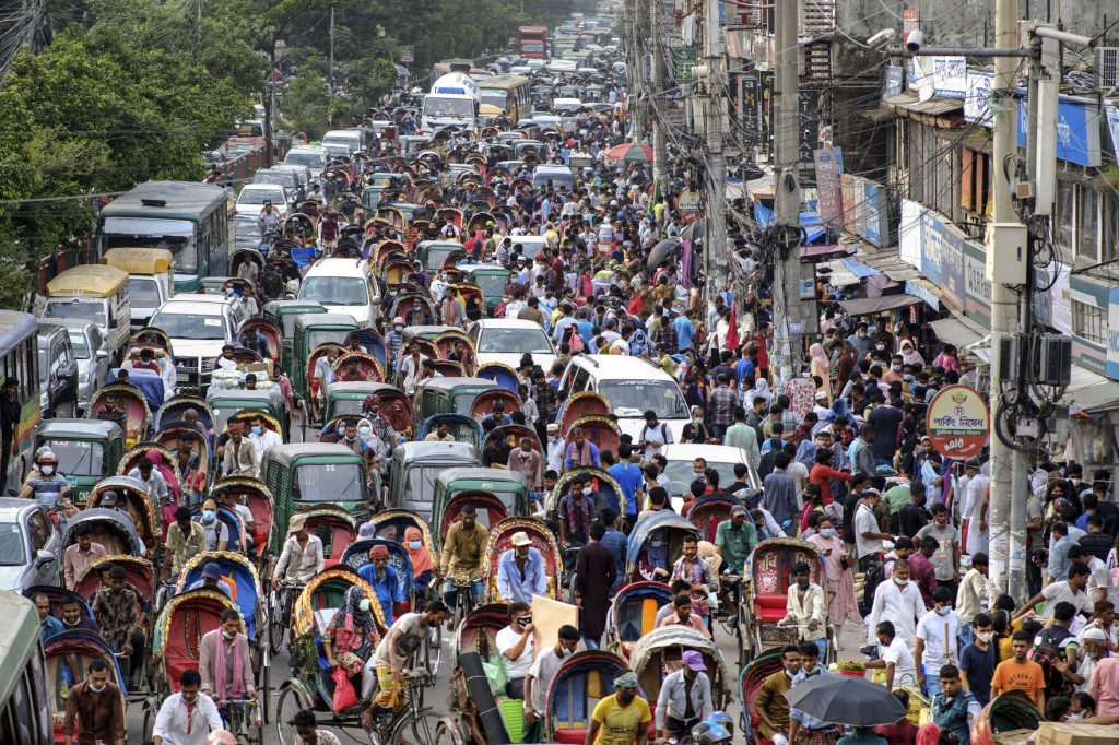 Bangladesh Lifts Lockdown To Celebrate, Exasperating Experts