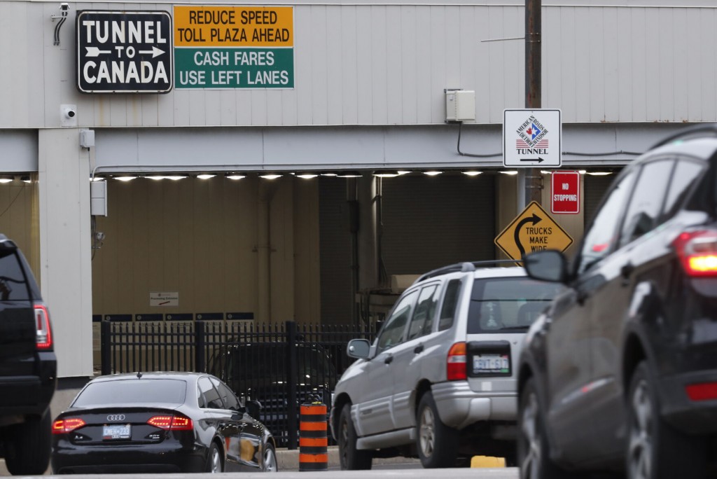 Canada To Let Vaccinated Us Citizens Enter Country On Aug. 9
