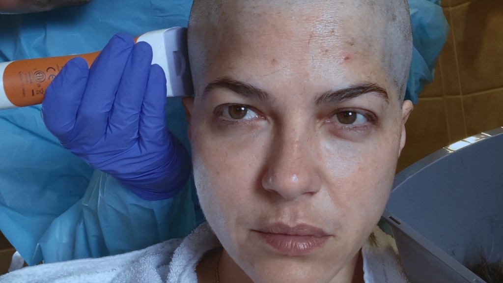 ‘introducing, Selma Blair’ Turns Her Ms Diagnosis Into A Deeply Personal Documentary