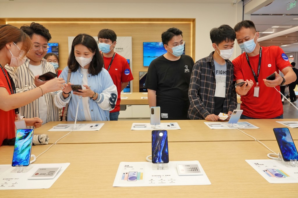 Xiaomi’s Stumble Allows Apple To Reclaim No.2 Spot In Smartphones