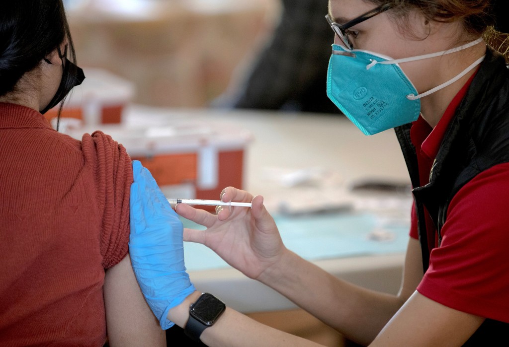 Most Major Employers Are Keeping Vaccine Mandate For Workers, Despite Supreme Court Ruling