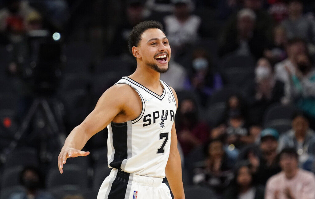 Nuggets Acquire Bryn Forbes From Spurs In 3 Team Trade