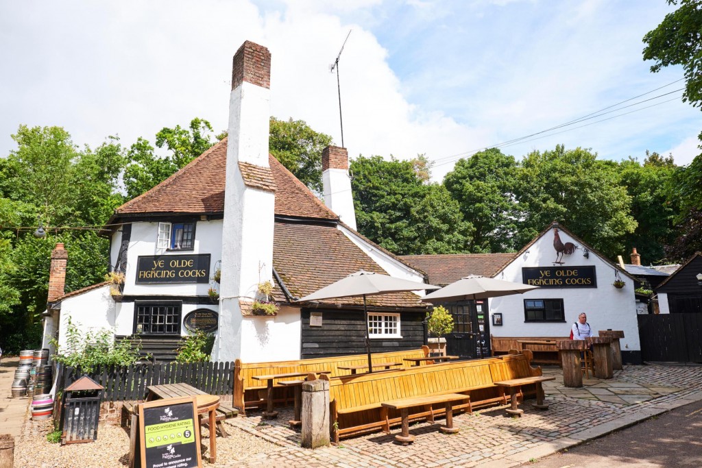 After More Than 1,000 Years, This English Pub Is Closing Its Doors