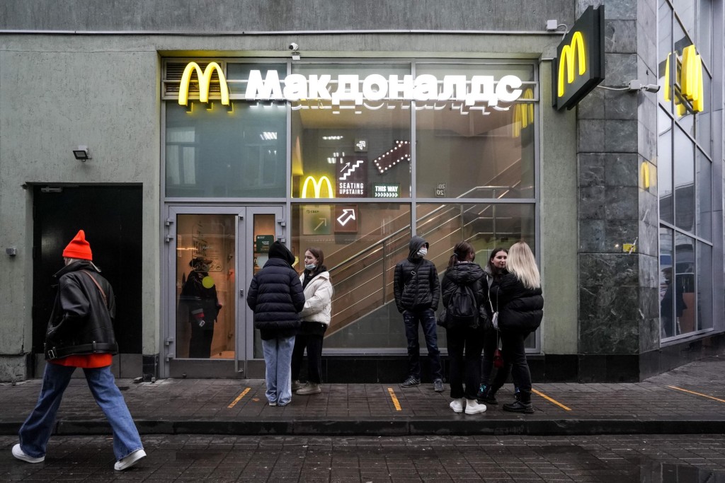 Mcdonald’s, Starbucks And Coca Cola Leave Russia