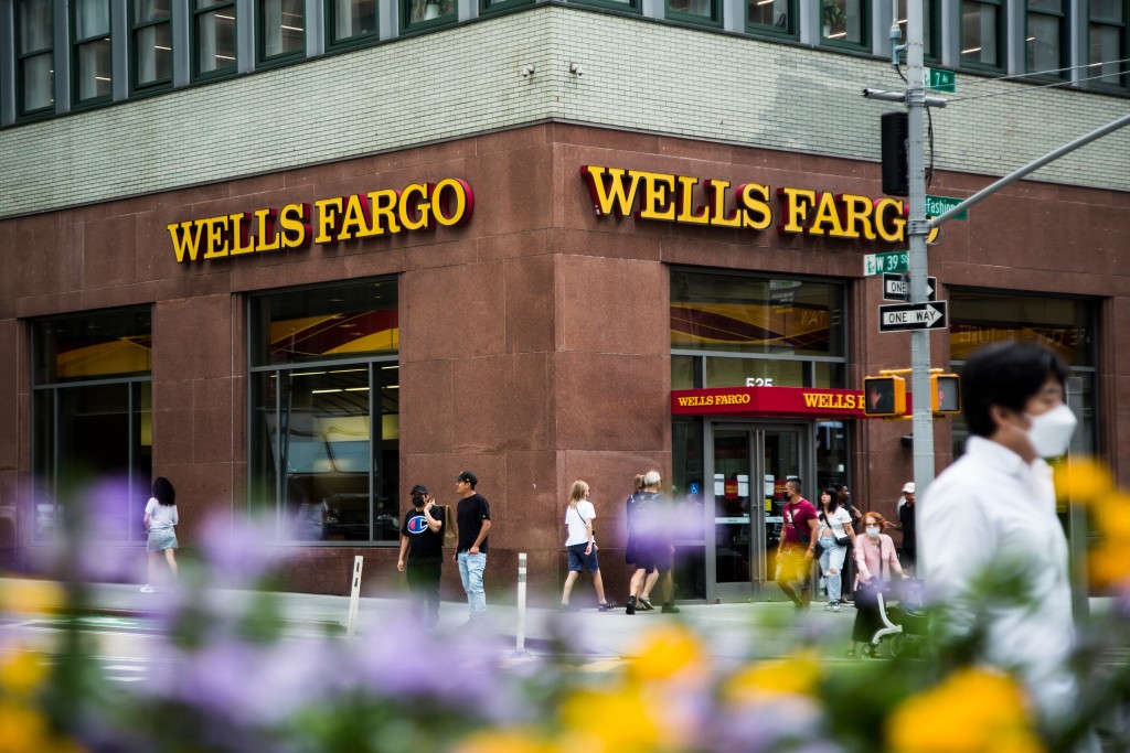Bank Earnings Signal Dark Clouds On The Horizon