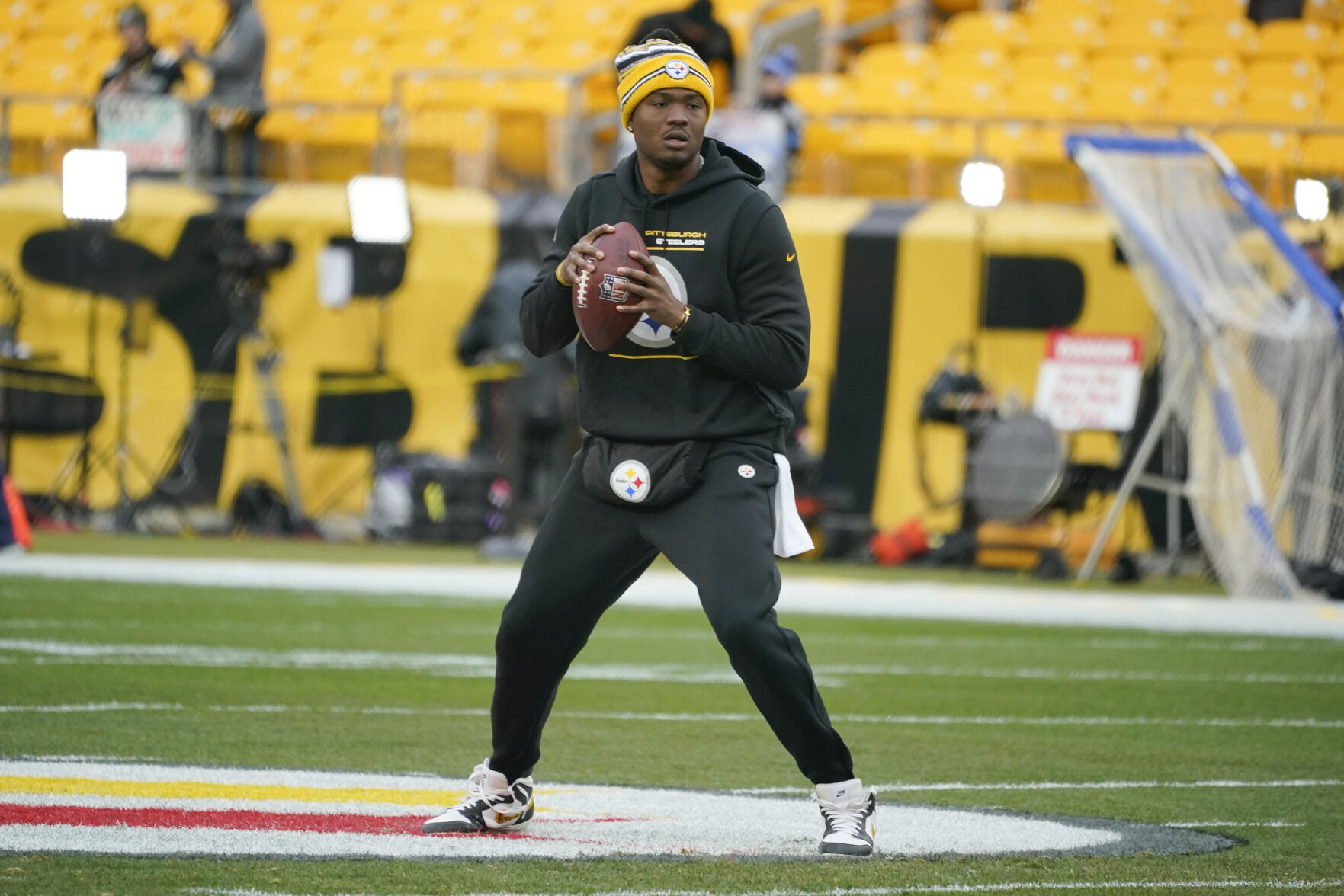<p>FILE - Pittsburgh Steelers quarterback Dwayne Haskins (3) warms up before an NFL football game against the Tennessee Titans, Sunday, Dec. 19, 2021, in Pittsburgh. Haskins was killed in an auto accident Saturday, April 9, 2022, in Florida. Haskins' death was confirmed by the Steelers. (AP Photo/Gene J. Puskar, File)</p>