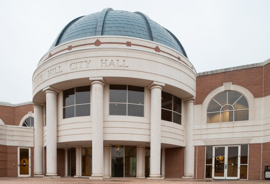 Rock Hill’s First Female Mayor, With A Signature Style, Dies