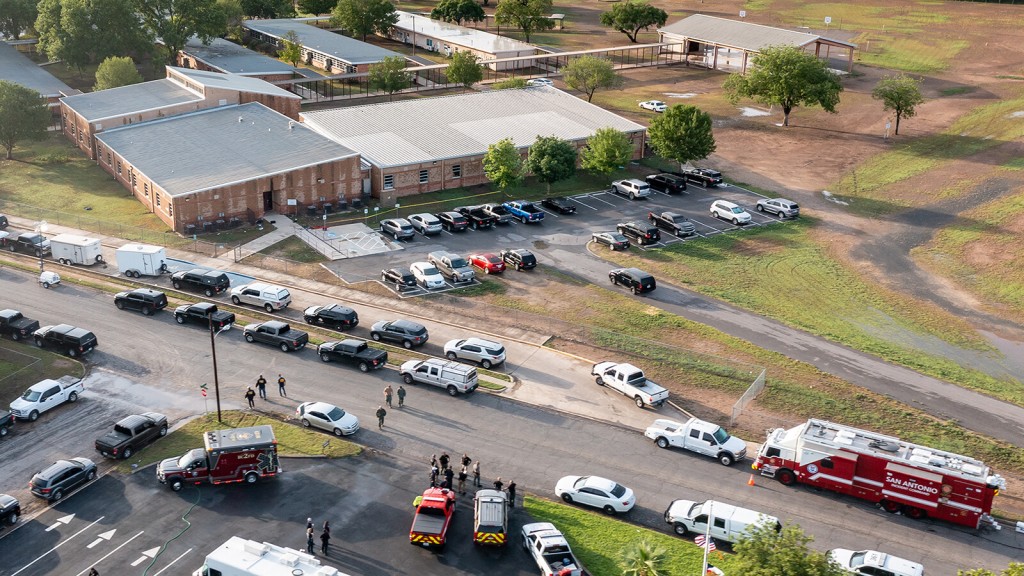 Nyt: Law Enforcement Were Aware Of People Trapped In Robb Elementary Before They Breached Classroom