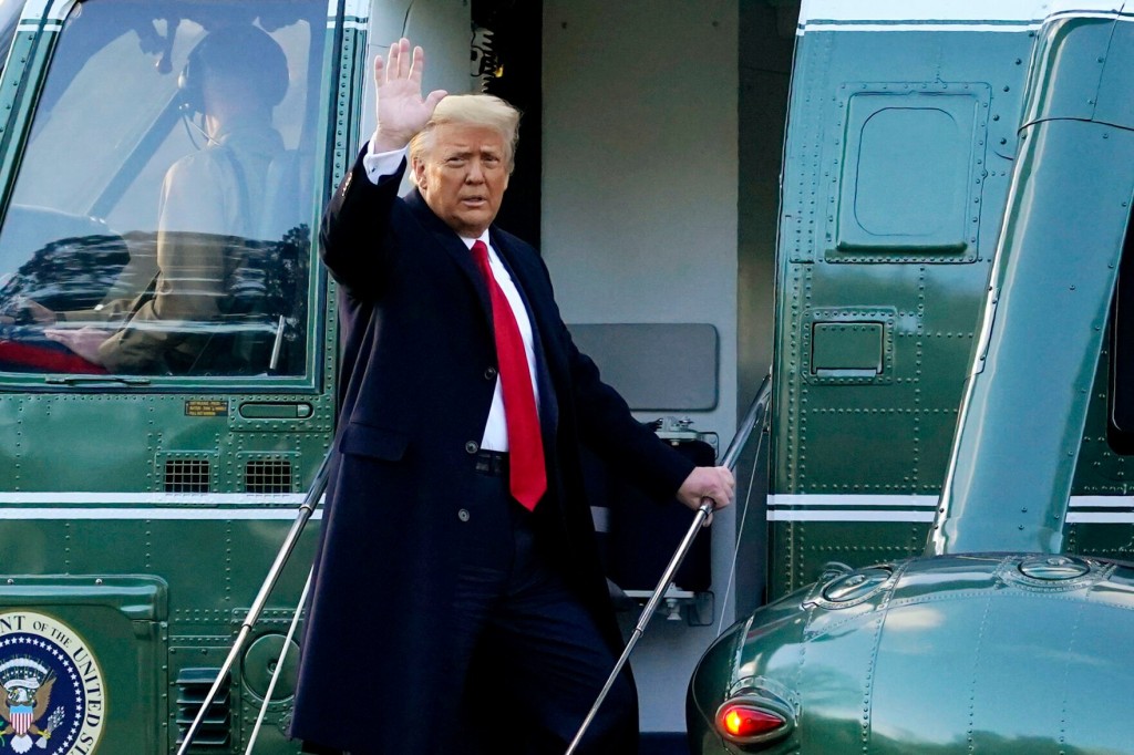 Empty Folders Marked Classified Among Items Found In Fbi Search Of Trump Home